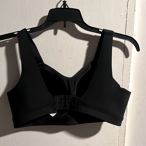 Nike Dri-Fit Sports bra - Picture 2 of 3